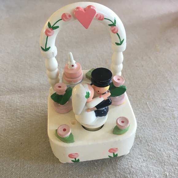 Vintage Sevi Italy Wedding Arch Music Box